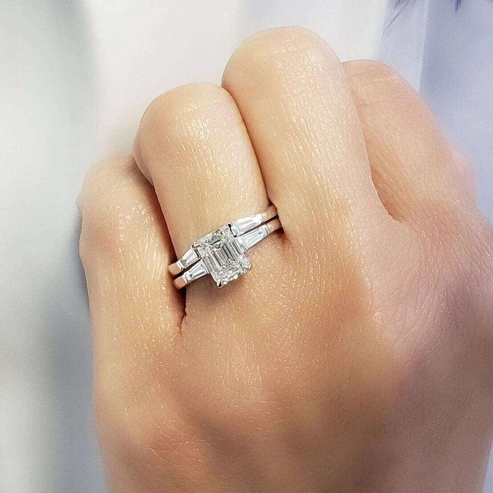 3.00Ct White Emerald & Baguette Lab Created Diamond Engagement Bridal Ring Set - Изображение 1 из 4