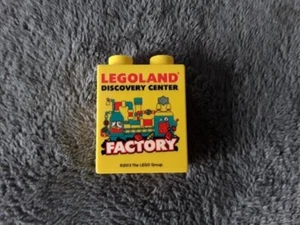 Legoland 2013 Discovery Center Factory Tour Promotional Brick - Picture 1 of 1