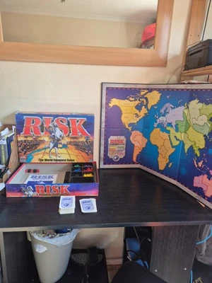 Vintage Risk The World Conquest Game By Parker/Hasbro. 2000. Complete.  - Image 1 of 4