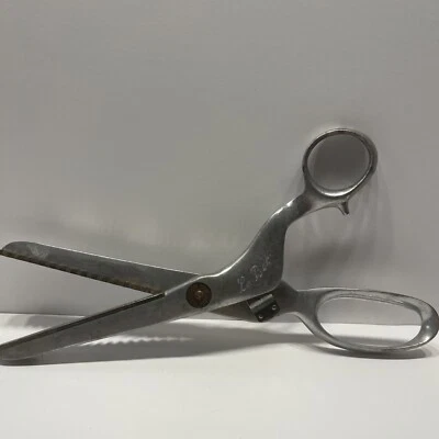 Vintage Le Bec Scissors 4” Blade Works Shears - Image 1 of 4