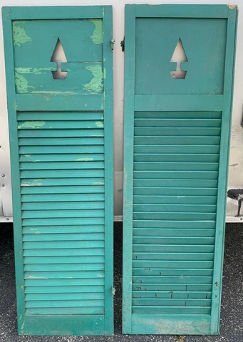 Pair A Vtg Wood House Exterior Shutters Green Chippy Paint Arrow Cutout Org Hdwr Cover
