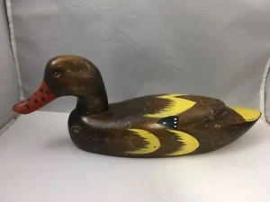 Señuelo de pato de madera pintado a mano amarillo y marrón estatuilla vintage - Imagen 1 de 10