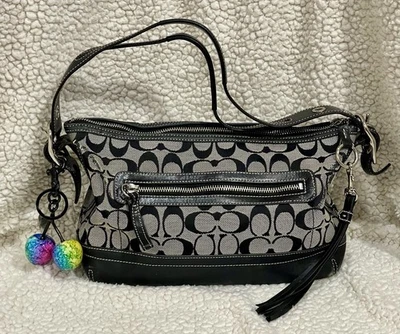 Bolso de hombro Coach 9363 East West Signature de lona de cuero Y2K negro. Foto 1 de 4