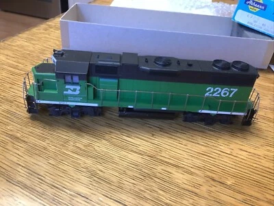 Athearn Ho Gauge Burlington Northern GP-40-2 Blue Box Locomotive Used Tested - Image 1 of 4