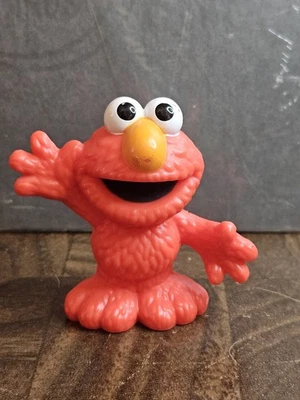 Elmo Hasbro Sesame Street Workshop 2.5" Muppets Figure Loose - Image 1 of 3