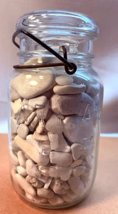 Vintage ATLAS Quart Canning Jar- BEACH Stones-Glass Pottery-Mutli Media Artist-2 - Picture 1 of 3