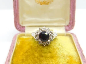 9ct White Gold, Garnet & White Sapphire Floral Cluster Ring Vintage 2006 - Picture 1 of 6
