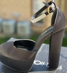 Fashion Nova Chunky Plateau Heels Tacones - Bild 1 von 10