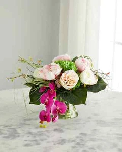 John-R1chard Collection Sizzling Nosegay Arrangement in Pink Farbtönen und Glasvase - Bild 1 von 8