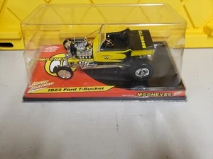 Johnny Lightning 1923 Ford T-Bucket Mooneyes Street Rod 1:18 Scale "READ DESC" - Picture 1 of 5