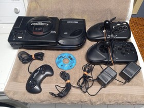 Sega Genesis / Sega Cd Console MK-4102 -  With 2 Arcade Sticks & Sega CD Game