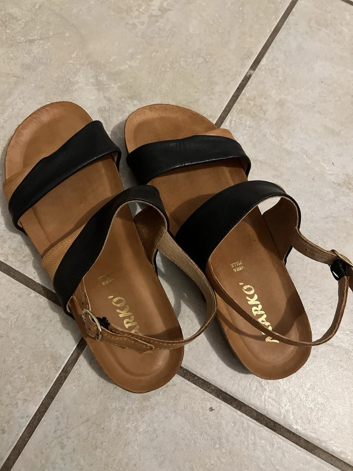 Sandalias para mujer 100 % cuero talla 9 Foto 1 de 4