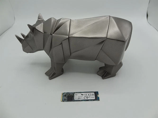 P00438-001 HP 512GB NVMe x4 lanes RI M.2 2280 SSD 880264-B21 - Image 1 of 1