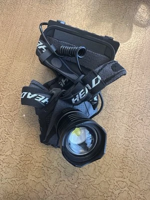 AMAKER LED RECHARGEABLE HEADLAMP 900000 HIGH LUMENS SUPER 5 MODES FOR Parts only - Image 1 of 4