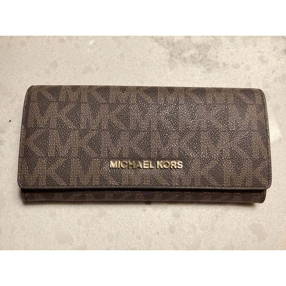 Cartera Michael Kors Marrón MK Logo Estampado Solapa Cierre a Presión Foto 1 de 4