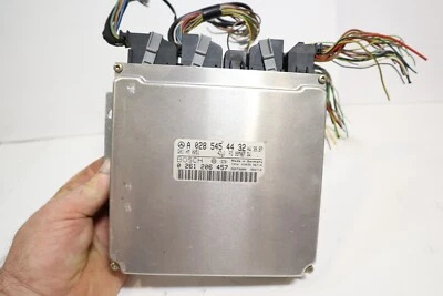 Mercedes R170 SLK230 2000 motor ordenador compresor de 2,3 L OEM Foto 1 de 4