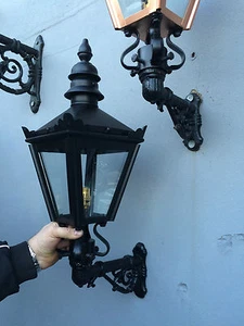 Schwarze Wandlaterne kleine Türleuchten Gusseisen Halterung Wandleuchte Reisebuslampe - Bild 1 von 7