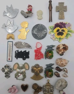 Mixed Lot of 25+ Refrigerator Magnets – Vintage & Modern Assorted Designs –... - Picture 1 of 2