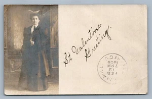 ANTIGUA FOTO REAL POSTAL SAN VALENTÍN 1906 RPPC BIEN VESTIDA DAMA - Imagen 1 de 2
