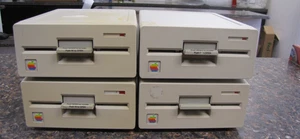 Lot (4) Vintage Apple 5.25" Floppy Disk Drives for Apple II Computers A9M0107 - Picture 1 of 14