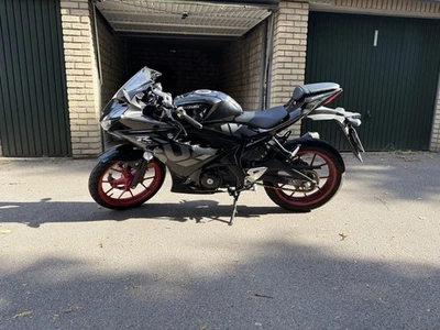 Suzuki GSXR - Bild 1 von 4