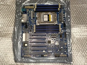 GIGABYTE ME03-CE0 AMD EPYC 8004 SP6 DDR5 ECC RDIMM Server Motherboard Used - Photo 1/5