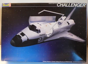 KIT REVELL ANCIEN SPACE SHUTTLE CHALLENGER 1/72è 1982 Lg 49cm BON ÉTAT - Picture 1 of 10