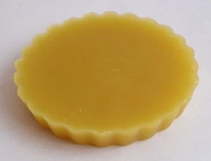 BEESWAX - 100% organic yellow / brown bees wax - 180 gr (6.30 oz.) (6 Blocks) - Picture 1 of 4