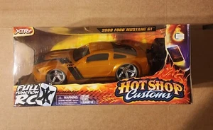 XTR TOYS HOT SHOP CUSTOMS 2009 MUSTANG GT REMOTE CONTROL CAR NIB - Picture 1 of 6