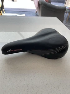 Avenir Ladies Cycle Saddle - Picture 1 of 6