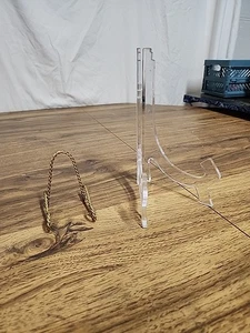 Lot Of 2 Plate Picture Holders Stands Clear And Gold Rope - Picture 1 of 10