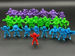 WENDY’S DC SUPERHEROES Lot of 35 Kids Meal Toys 2023 Mini Figures - Picture 1 of 11