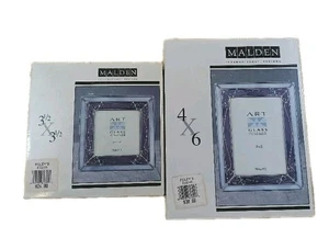Coppia di cornici portafoto in vetro colorato Malden 4x6 e 3,5x3,5 blu nuove - Foto 1 di 2