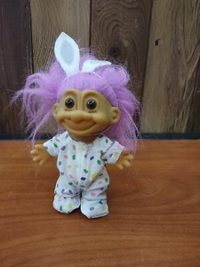 Muñeca Troll de Colección Marca Russ Figura de 4" de Alto Pelo Púrpura Lunares Conejito Disfraz - Imagen 1 de 5