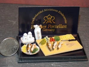 Dollhouse Miniature Reutter Fish Prep Board Set 1:12 scale E31 Dollys Gallery - Picture 1 of 5