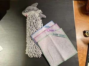 NORWEX New Kids Shark Chenille Hand Towel & 3 Small Body & Face Cloths 8inx8in - Picture 1 of 2