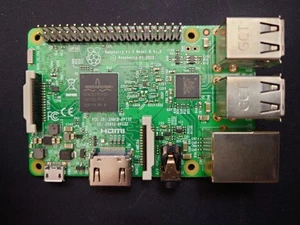 Raspberry Pi 3 - Modell B V1.2 inkl. Netzteil und 16 GB Micro SD Karte - Bild 1 von 2