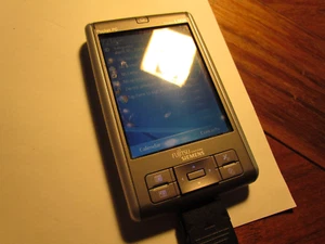 Fujitsu Siemens Pocket LOOX N500 + Dock - Zdjęcie 1 z 7