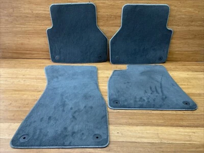 2017-2024 奥迪 A4 B9 地毯垫衬里套装原始设备制造商正品汽车 — 第 1/4 张图片