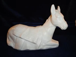 Estatuilla burro de colección Belén Avon oreja reparada - sin caja original - Imagen 1 de 4