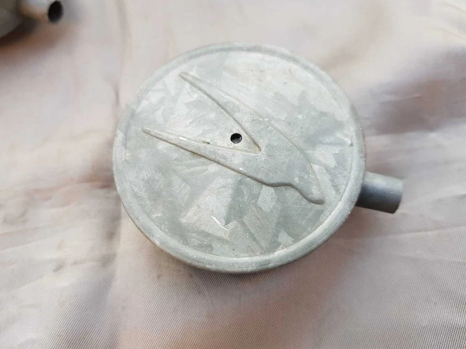 Simca 1000 Bertone Coupè Aronde P60 Rally aceite tapa motor Matra Bagheera GC 1300 Foto 1 de 4