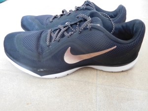 nike flex essential tr black