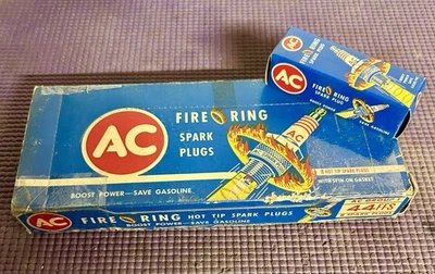 Genuine Vintage AC  44FFS Spark Plugs Set of 8 New Old Stock Fire Ring 4 stripes - Image 1 of 4