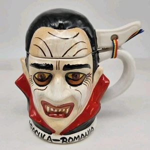 Vintage Dracula Vampir Kaffeebecher Siebenbürgen Rumänien handbemalt  - Bild 1 von 10