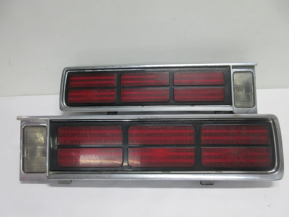 Задние фонари 1986-1990 Chevrolet Caprice с ободками - Изображение 1 из 4