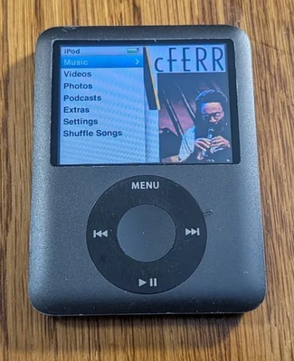 Apple iPod Nano 3-го поколения черный, 8GB новый аккумулятор, - Изображение 1 из 4