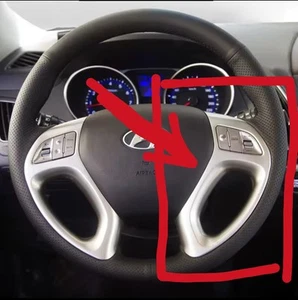 Hyundai i35 Plastica Volante Lato Dx comandi Cruise Control - Foto 1 di 8