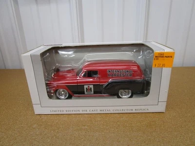 1954 Chevrolet Panel wagon SPECCAST 1/24 IH International car diecast box Z - Image 1 of 4