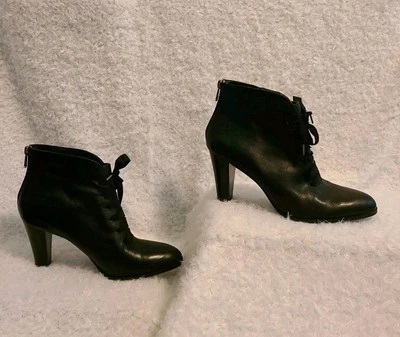 Botines 'Abuela' ADRIENNE VITTADINI (8,5 M) TINO de cuero negro con cordones - NUEVO Foto 1 de 4