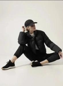 NWT! ATHLETA Get Set Hybrid Jogger Black Sz Large L #467913 - Picture 1 of 4